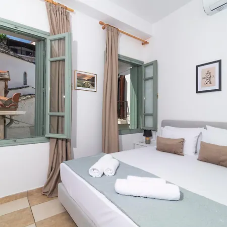 Faros Coastal Apartment *