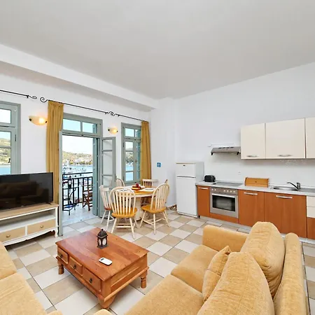 Faros Coastal Σκόπελος