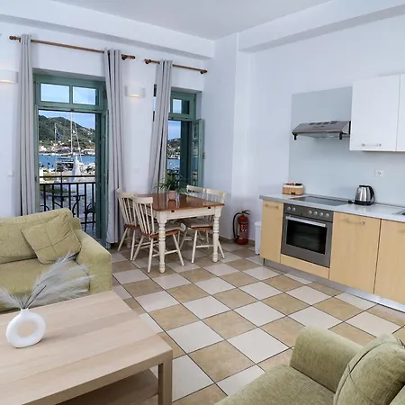 Faros Coastal * Skopelos Town