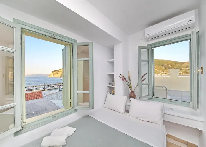 Faros Coastal Apartman
