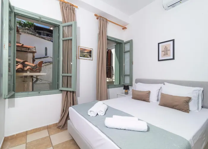 Faros Coastal Apartman *