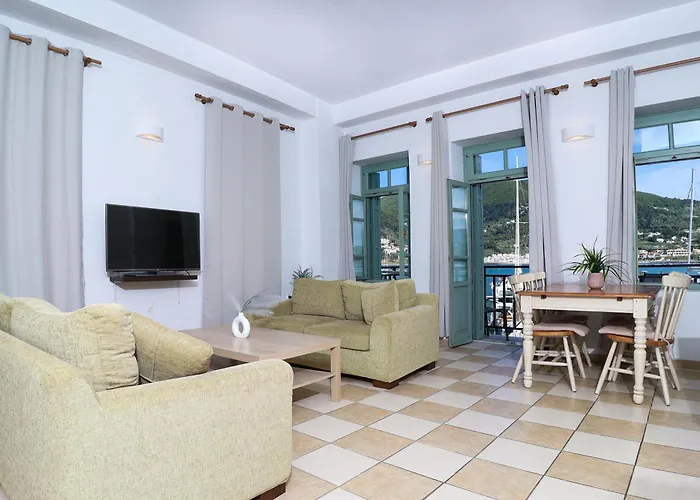 Faros Coastal Apartman